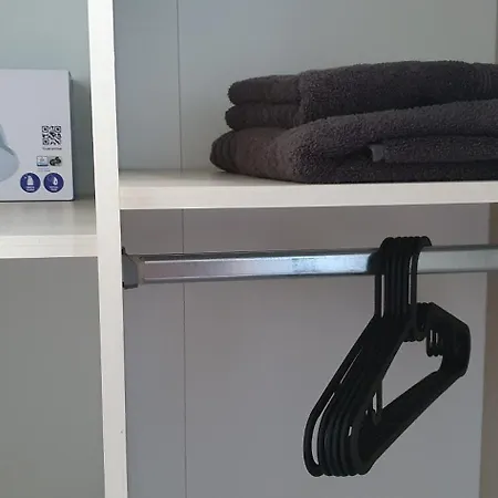 Apartmán Mit 3 Zimmer, 30min Koeln Messe Bahnhof, 5min Bahnhof Zentrum *