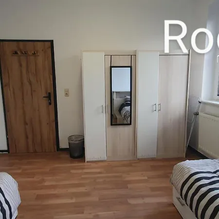 Mit 3 Zimmer, 30min Koeln Messe Bahnhof, 5min Bahnhof Zentrum Apartament *